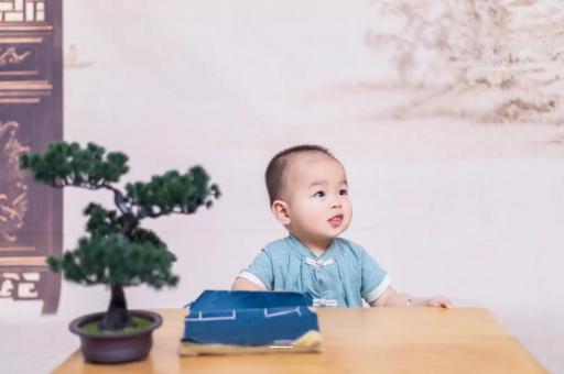 贵阳宝宝眼屎多是什么原因